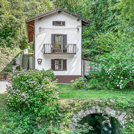 House By The Stream - Happy Rentals Avce Exterior foto